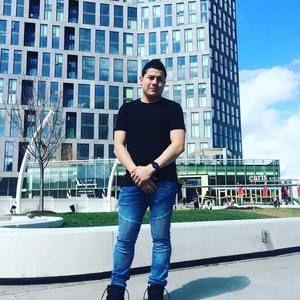 Meet your Posher, Dani